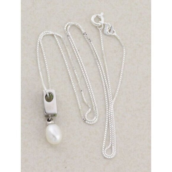 Sterling Silver Natural Peridot & Pearl Necklace 18" inch chain - Picture 8 of 8